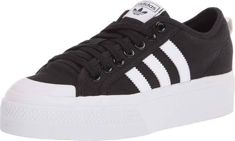 Zapatillas Adidas pastel con plataforma