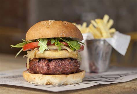 Hamburguesa gourmet con ingredientes innovadores