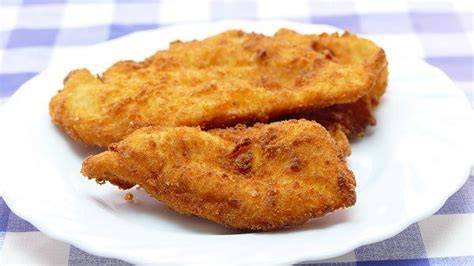 Pechugas de pollo empanadas con queso derretido