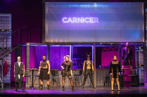 Diseño de escenografía de 'Pecados, el Cabaret de la Carne'