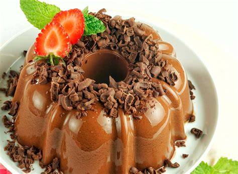 Gelatina de chocolate keto con acompañamientos