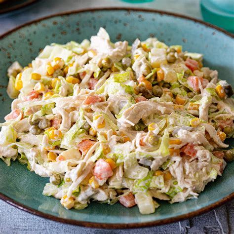 Ingredientes para ensalada de pollo y pimientos