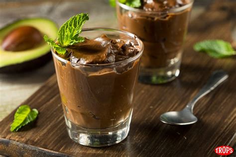 Postre sin gluten: Mousse de chocolate con aguacate