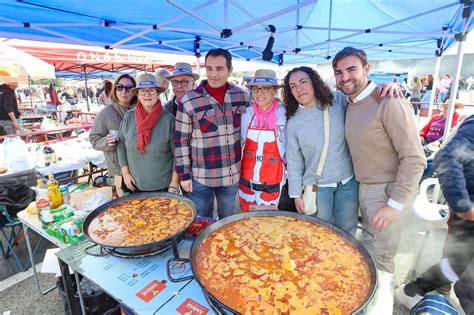 Vista aérea del recinto de mercados de Torrevieja durante el Día de las Paellas