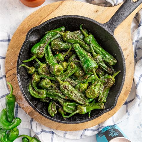 Pimientos de Padrón en un cuenco