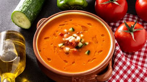 Ingredientes frescos utilizados en el gazpacho