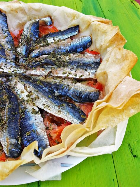 Ingredientes frescos para coca de sardinas