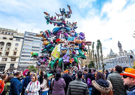 Grabado antiguo de las Fallas de Valencia con puestos de buñuelos