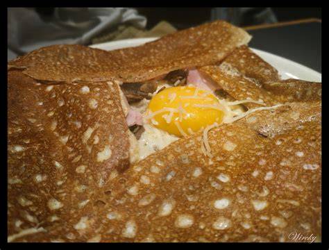 Variedad de galettes y crepes en la carta de la Creperie Bretonne Annaick