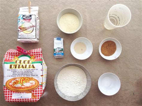 Ingredientes para preparar masa de harina de garbanzos para rebozar