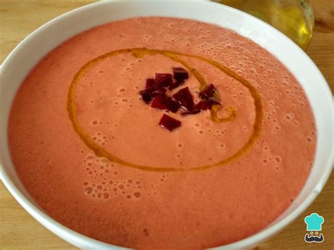 Ideas de acompañamientos para salmorejo de remolacha