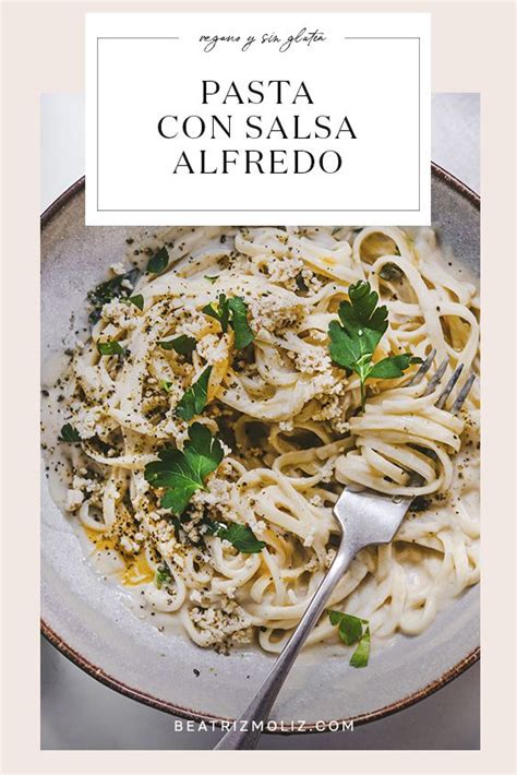 Salsa Alfredo vegana con ingredientes alternativos