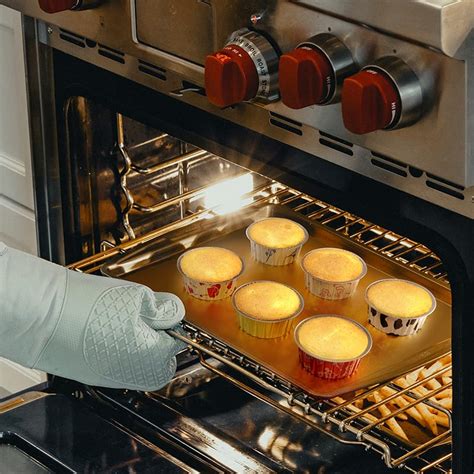 Cápsulas de aluminio y papel para hornear muffins y flanes