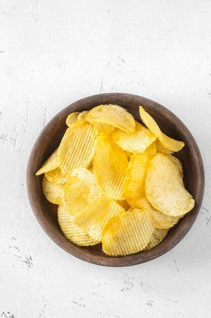 Patatas fritas onduladas rebozadas en cerveza