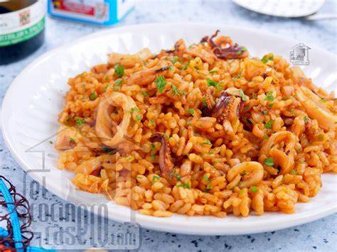 Ingredientes frescos para arroz con calamares