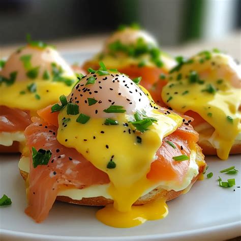 Huevos benedict del brunch parisino