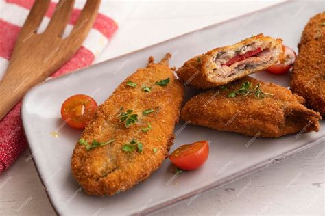 Boquerones rellenos de jamón ibérico