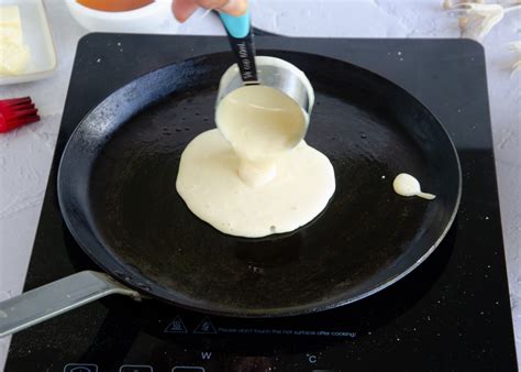 Panqueques cocinándose en la sartén