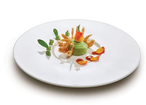 Plato de bonito a la sidra emplatado