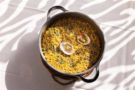 Arroz Calabuch recién hecho con ortiguillas y espardenyes