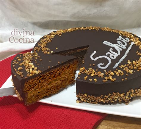 Corte de una tarta Sacher