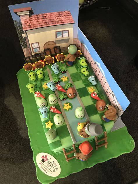 Pastel temático decorado con figuras de Plantas contra Zombis