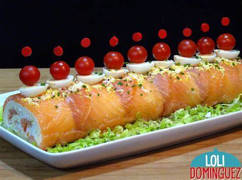 Tronco de salmón ahumado ya terminado y decorado
