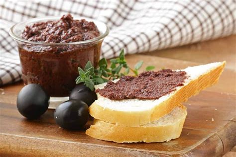 Paté de aceitunas casero