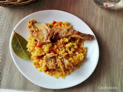 Ingredientes para arroz caldoso con conejo y alcachofas