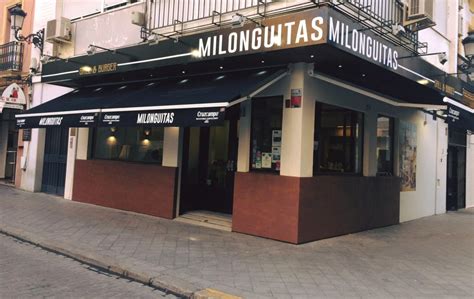 Interior del comedor de Milonga's en Santa Justa