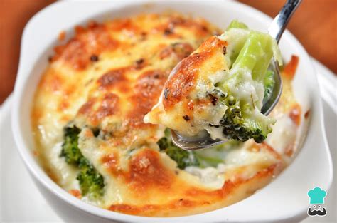 Brócoli horneado con queso gratinado