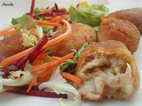 Plato de croquetas de cocido caseras