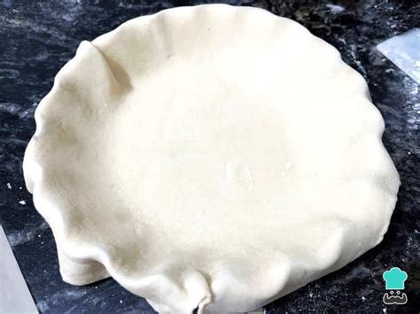 Proceso de estirado de masa para tarta