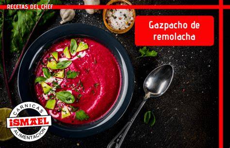 Pepe Rodríguez explicando su receta de gazpacho de remolacha
