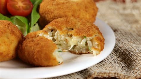 Croquetas de arroz con tomate escabechado