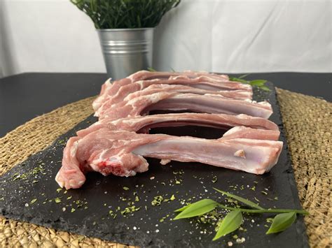 Corte de chuletillas de cordero