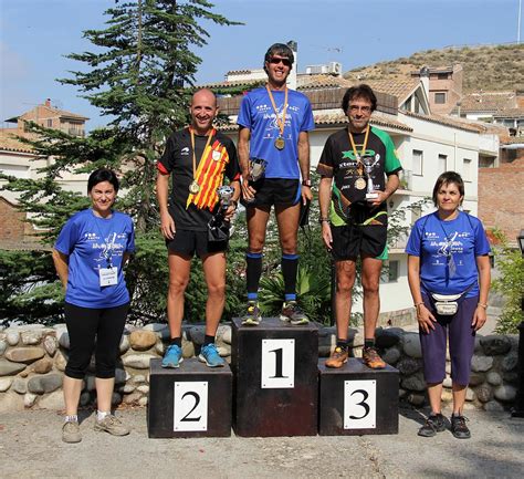 Corredores en la Cursa de la Cordera de Albesa