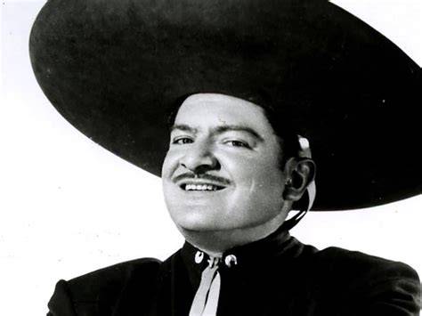José Alfredo Jiménez cantando