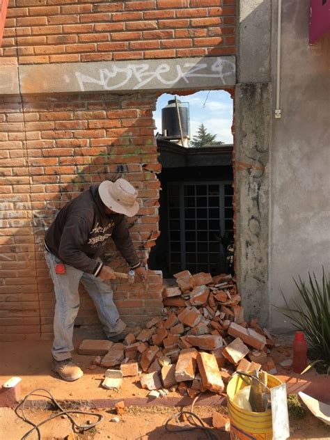 Demolición de tabique