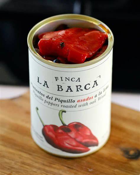 Etiquetas de pimientos del piquillo con diferentes listas de ingredientes