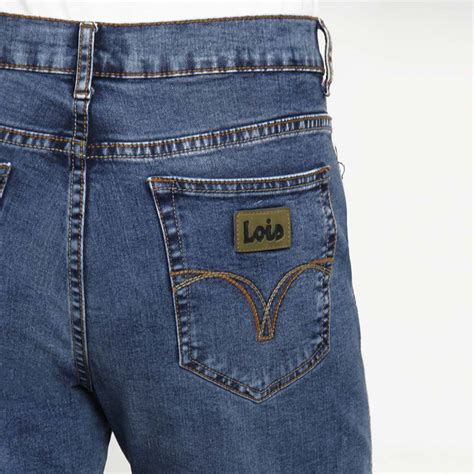 Variedad de modelos de pantalones Lois para hombre