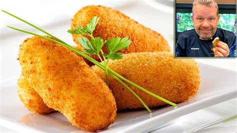 Alberto Chicote explicando cómo hacer croquetas