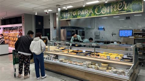 Supermercado Mercadona con la sección 