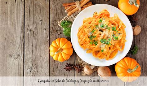 Ingredientes frescos para la salsa de calabaza