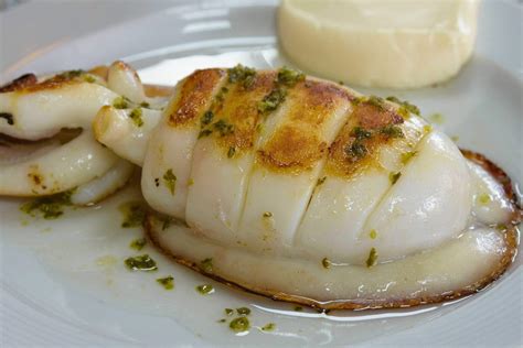 Beneficios de los ingredientes de la sepia a la parrilla