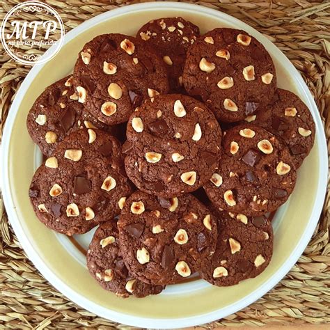 Galletas de chocolate y avellanas