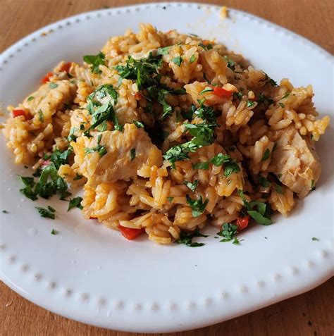 Comparación entre arroz con pollo congelado y casero