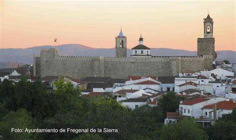 Paisaje de Fregenal de la Sierra y su castillo templario