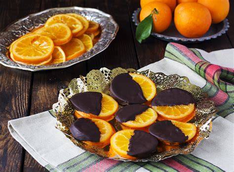 Cáscaras de naranja confitadas en chocolate