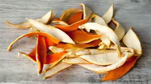 Cáscaras de naranja secas como encendedor natural